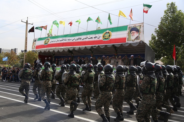 برگزاری مراسم رژه نیروهای مسلح در کردستان + عکس