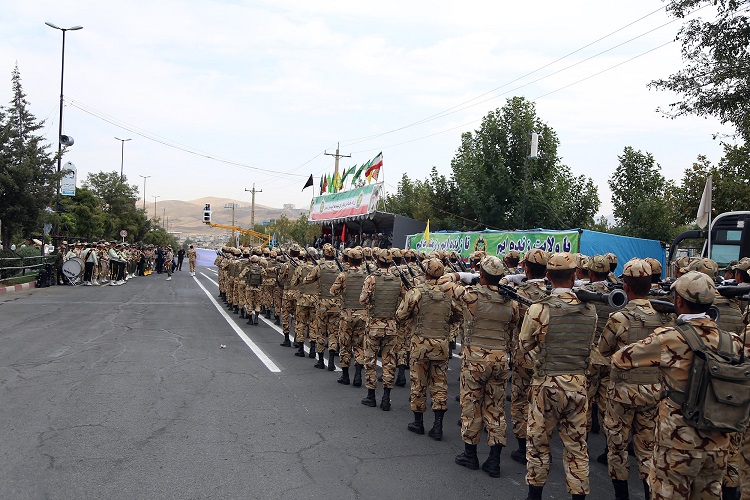 برگزاری مراسم رژه نیروهای مسلح در کردستان + عکس