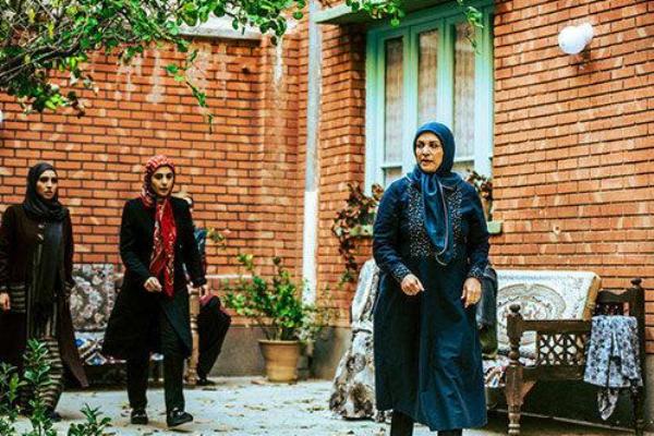 «حوالی پاییز» صرفاً برای پر کردن آنتن تولید میشود / سبک زندگی ایران - اسلامی با ظواهر خلق نمیشود