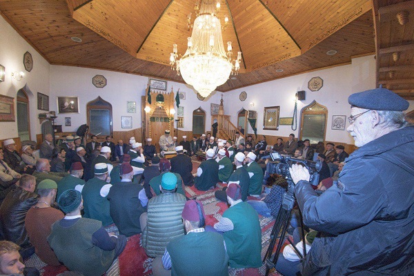 تکریم پیامبر اعظم(ص) در تکیه نقشبندیه بوسنی+عکس تکریم پیامبر اعظم(ص) در تکیه نقشبندیه بوسنی+عکس