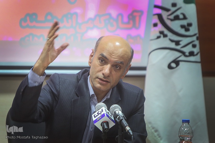 محدثی: برخی آرای موسی صدر خام و غیرواقعبینانه است/ زائری: مطالعه دقیق و درکی از آن فضا ندارید محدثی: برخی آرای موسی صدر خام و غیرواقعبینانه است/ زائری: مطالعه دقیق و درکی از آن فضا ندارید