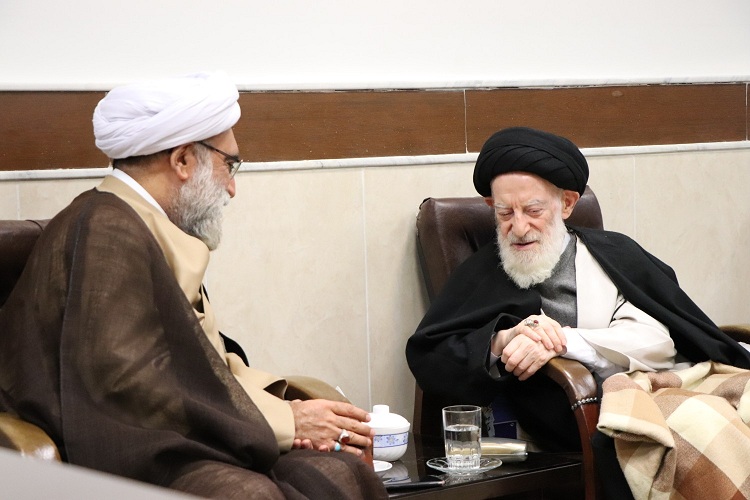 تولیت آستان قدس رضوی با آیتالله شبیری زنجانی دیدار کرد تولیت آستان قدس رضوی با آیتالله شبیری زنجانی دیدار کرد
