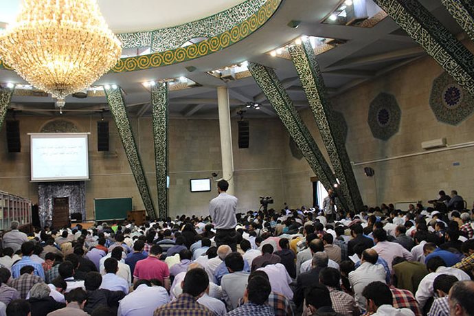 برگزاری مراسم احیای نیمه شعبان در مسجد دانشگاه تهران