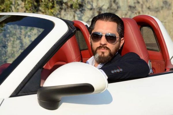 «رقص روی شیشه» کپی ناشیانه از سریالهای ترکی / چرا رادان در پی جدایی از «رقص روی شیشه» است؟ «رقص روی شیشه» کپی ناشیانه از سریالهای ترکی / چرا رادان در پی جدایی از «رقص روی شیشه» است؟