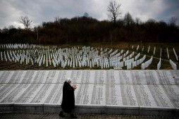 Sérébrénica rend hommage à ses victimes