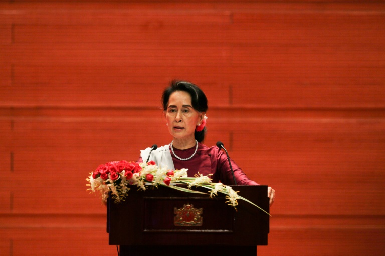 Les critiques contre Aung San Suu Kyi continuent après son discours