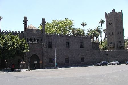 Meseum Istana dengan Sejumlah al-Quran Tulisan Tangan di Kairo Meseum Istana dengan Sejumlah al-Quran Tulisan Tangan di Kairo