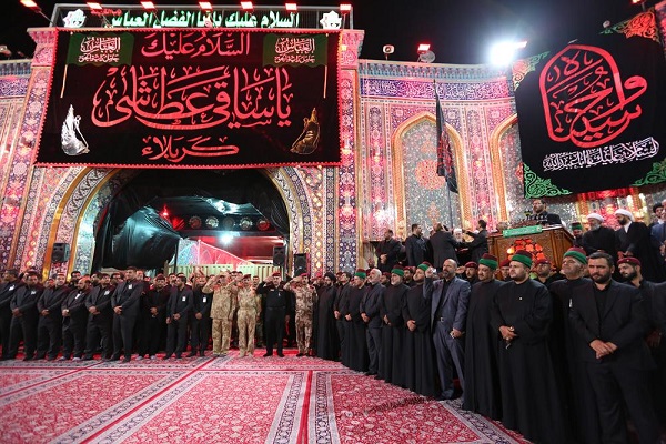 Bendera Berkabung Huseini Berkibar di atas Kubah Para Imam di Irak