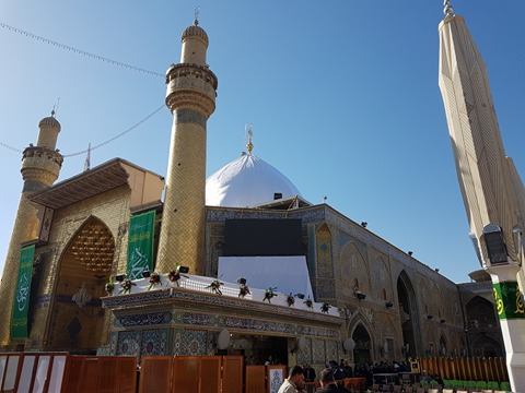 Iraq:inaugurato nuova cupola del Mausoleo Imam Ali(AS)