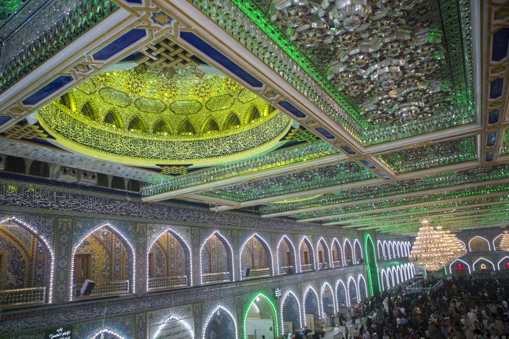 Karbala:Mausoleo di Abalfazl al-Abbas(AS) addobbato a festa