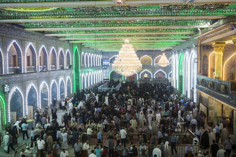 Karbala:Mausoleo di Abalfazl al-Abbas(AS) addobbato a festa