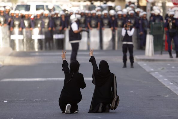 Bahrain, 32 sciiti condannati a 196 anni di carcere