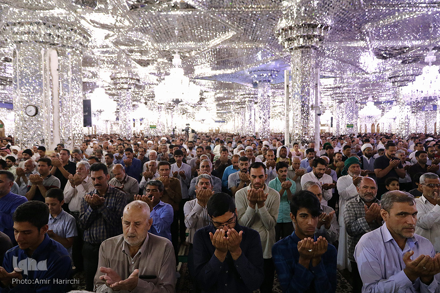 Foto: la preghiera dell'Eid al-Adha in Iran