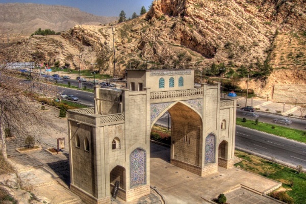 Completato il restauro della Porta del Corano a Shiraz