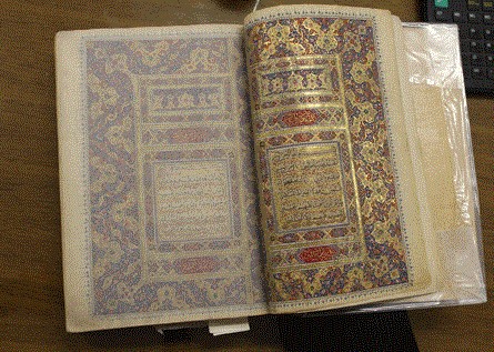 Corano dell'11 ° secolo donato alla Astane Quds-e Razavi