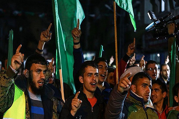 Gazze'de İsrail'in ezan yasağına protesto