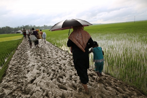 Hindistan Arakanlı Müslümanlara sınırını kapattı