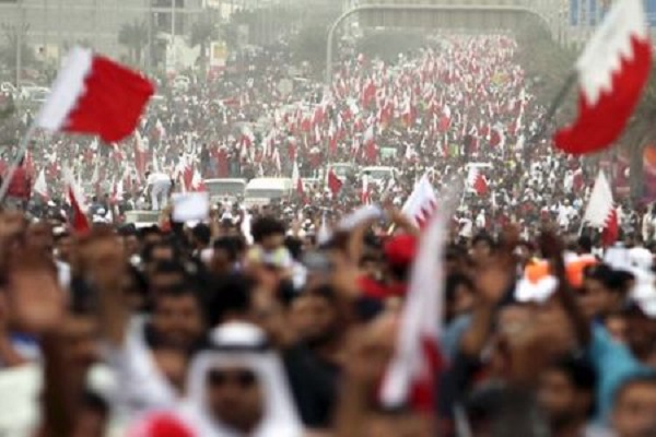 Bahreyn'de Rejim ve ABD Protestosu