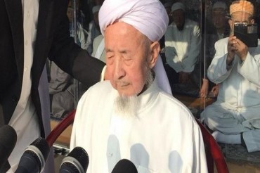 چین؛ مسلم اسکالر کی تشیع جنازے میں لاکھوں افراد کی شرکت