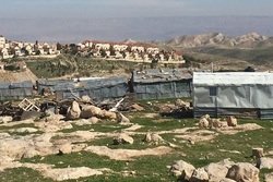 以色列军队封锁艾哈迈尔谷地村