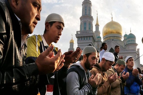 Russian Muslims Ask Authorities to Add Islamic Holidays to Federal List