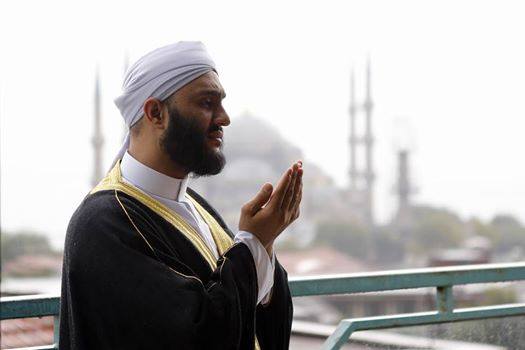 Like Father, Like Son: Palestinian Boy Memorizes Entire Quran