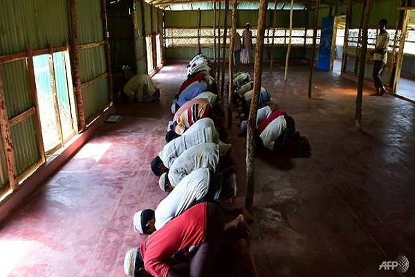 Rohingya Muslims Face Difficult Ramadan in Refugee Camps