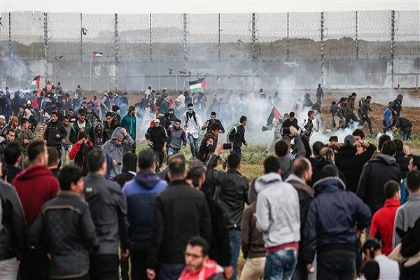 Zionist Regime Tanks Hit Positions in Gaza