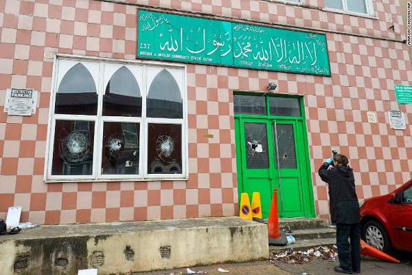 UK Muslims Want to Know What Johnson Will Do about Islamophobia