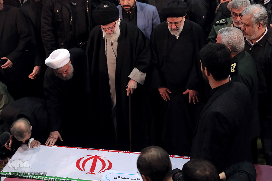 Ayatollah Khamenei Leads Salat al-Mayyit for Martyr Soleimani
