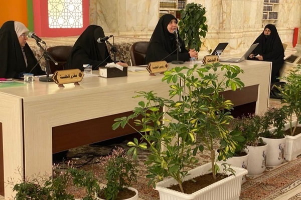 Quranic Program for Women Held at Imam Ali (AS) Holy Shrine in Najaf