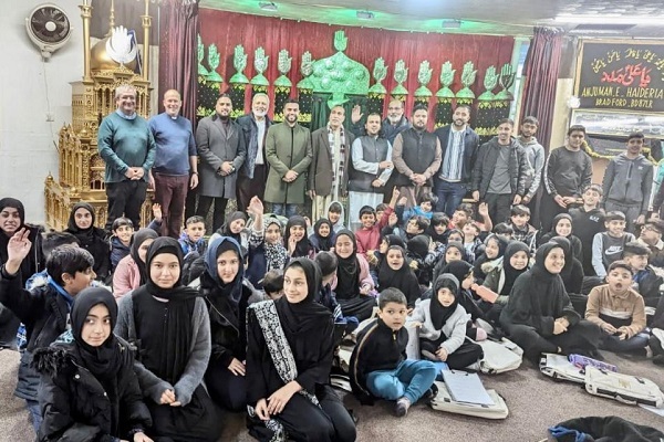 Children Come Together in Interfaith Day Program at Bradford Mosque  