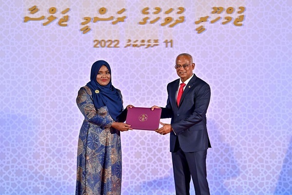 Quran Memorizers Awarded Medals in Maldives