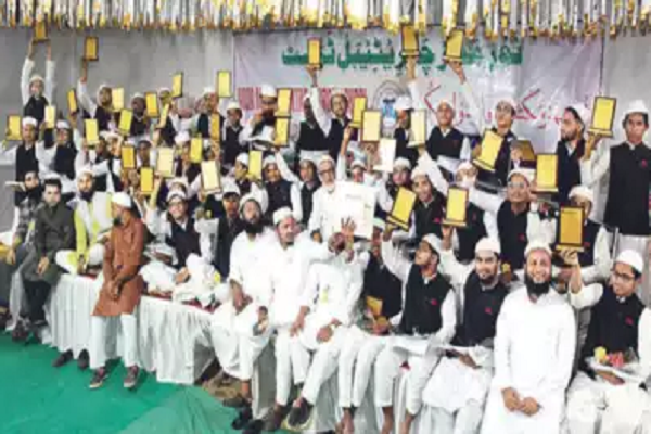 Quran Memorizers Honored in India’s Mumbai