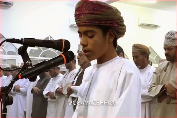 Osama al-Zahri al-Balushi reciting verses from the Holy Quran