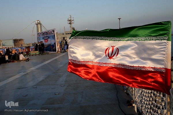 Quranic Program Held on Board Iranian Navy Warship  