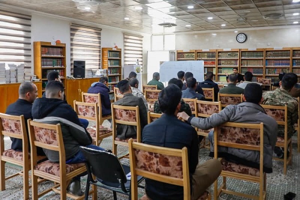 PMU Forces Take Quranic Course in Samarra