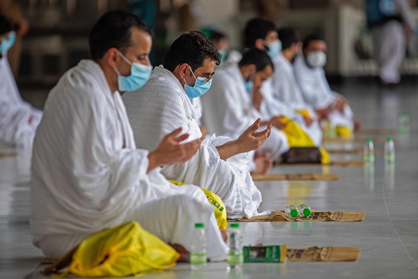No Permit Needed for Praying at Grand Mosque as Riyadh Eases Restrictions