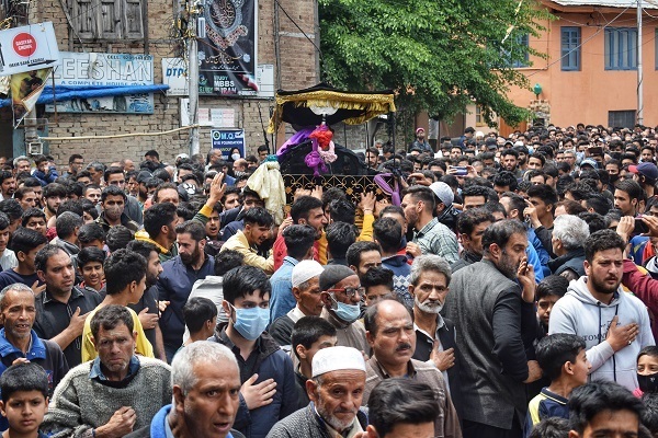 Kashmir Muslims Mourn Martyrdom Anniversary of Imam Ali (AS)