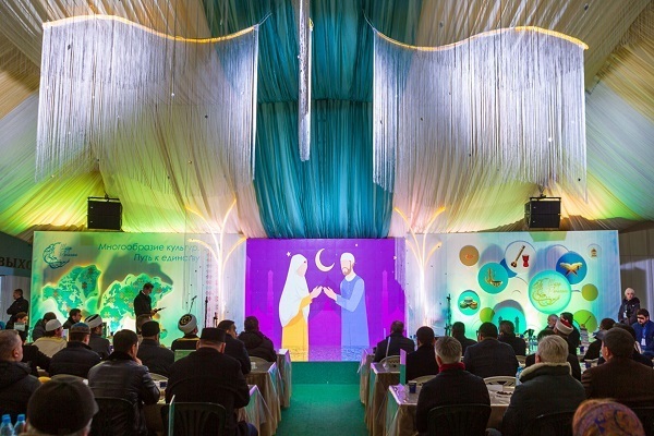 Ramadan Tent in Moscow