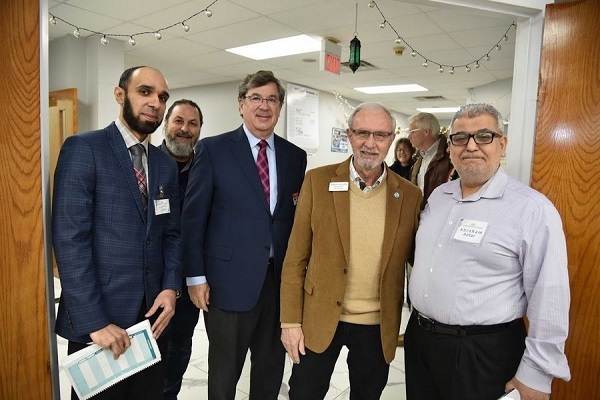 Ramadan dinner in Illinois Islamic center 