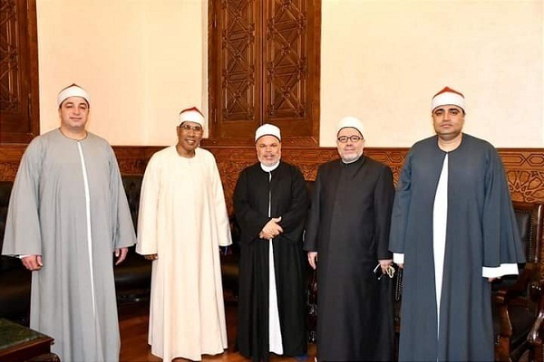 Eminent Egyptian Qaris Attend Quran Recitation Program at Cairo’s Al-Hussein Mosque