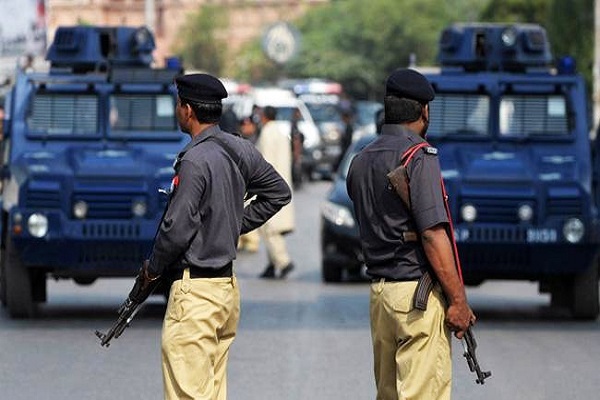 Pakistani police