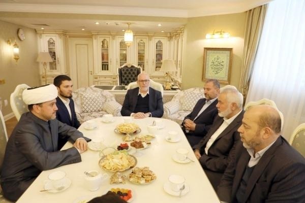 Hamas Delegation Meets Muslim, Christian Figures in Moscow