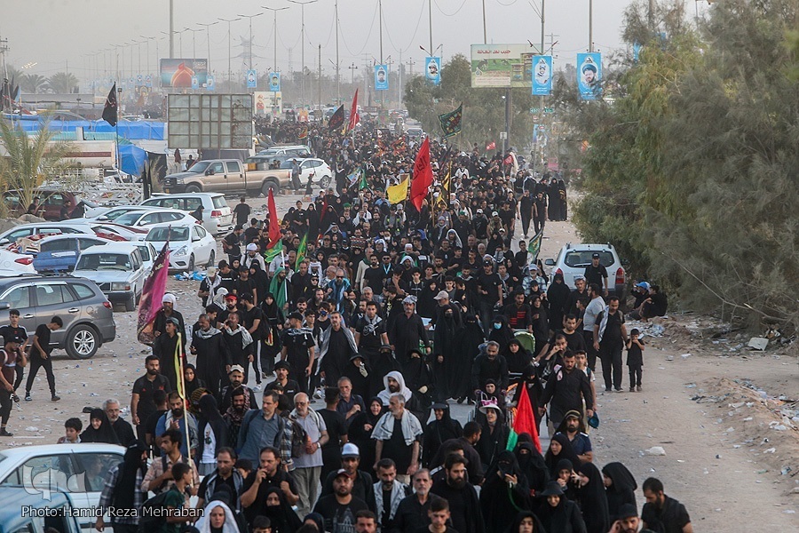 Pilgrims walk toward Karbala, marking Arbaeen in September 2022.