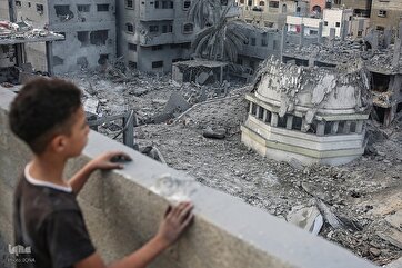 Gaza Mosques Targeted in Israeli Raid: Photo Gallery