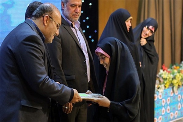 Quran memorizers honored