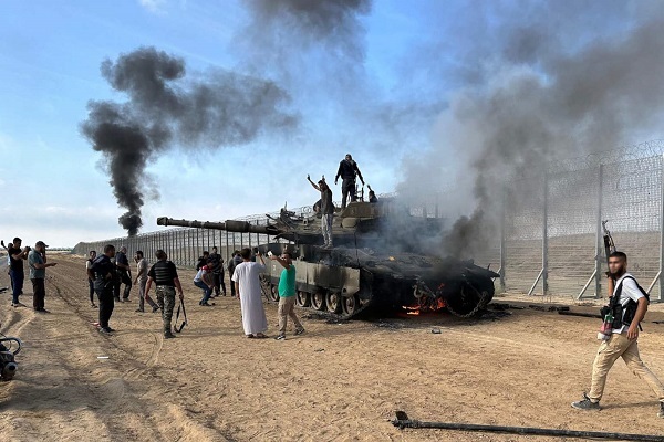 Fighters Capture Israeli Soldiers as Gazans Expect Prolonged Conflict
