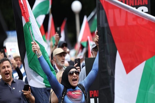 What Does Israel Have to Do to Earn Condemnation? Sydney Demonstrators Wonder   