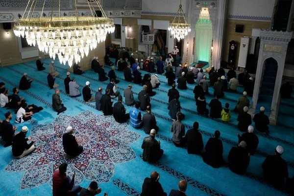 A mosque in Turkey hosts a prayer ceremony for Gaza